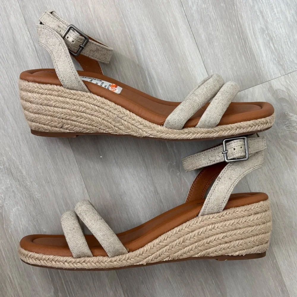 Lucky Brand Women's Nasli Sandal Size 11 NWT - Picture 3 of 6